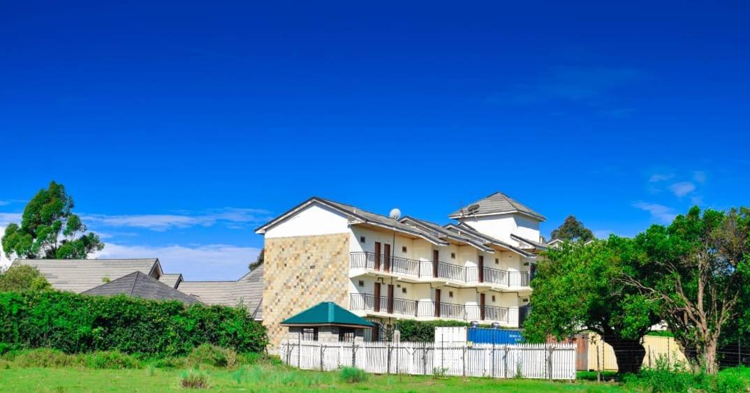 Golden Gates Hotel Thuthuriki Εξωτερικό φωτογραφία